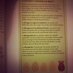 "être végétarien" aux éditions Hachette. Jen suis au détail se labattage des animaux. A pleurer!