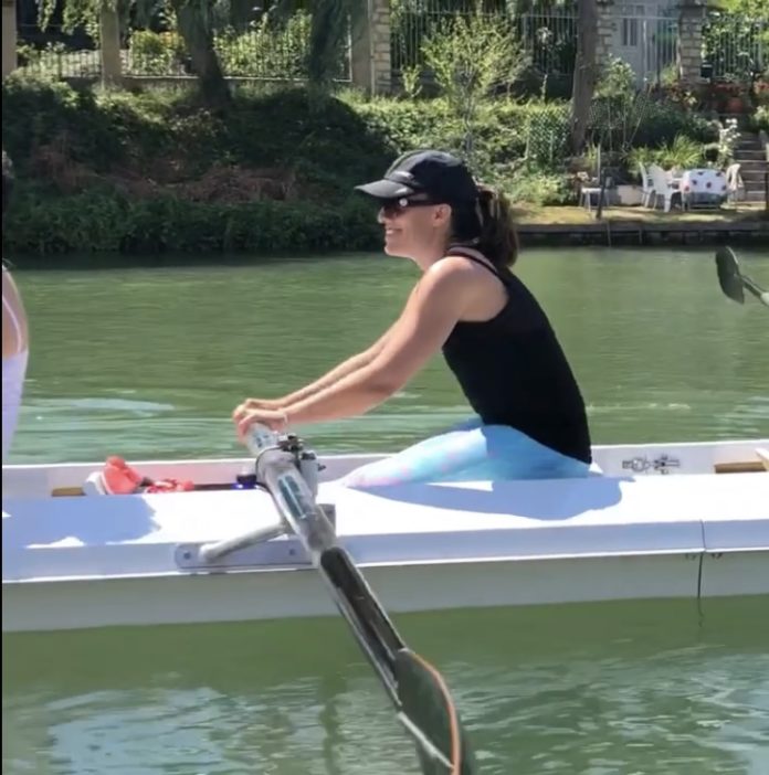 initiation aviron et benefices du rameur